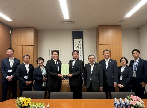 角田秀穂衆議院議員へ要望