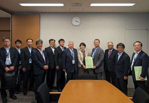 青木愛参議院議員へ要望