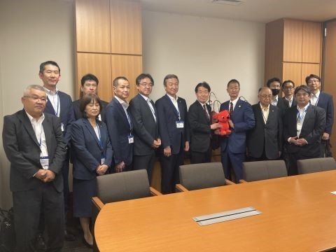 矢﨑堅太郎衆議院議員へ要望