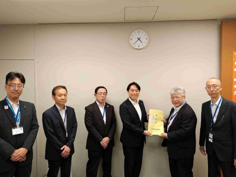 平木大作参議院議員へ要望