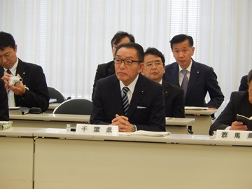 全国議長会役員会に出席する阿井議長