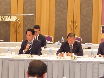第280回関東甲信越１都９県議会議長会議に出席している瀧田議長と實川副議長の様子