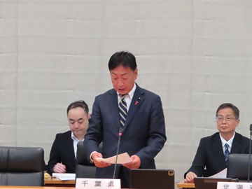 全国都道府県議会議長会臨時総会に参加する瀧田議長の様子