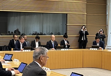 議長会に参加する宍倉議長