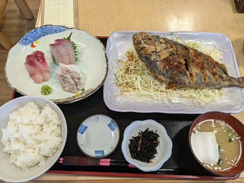 アイゴ素揚げ定食