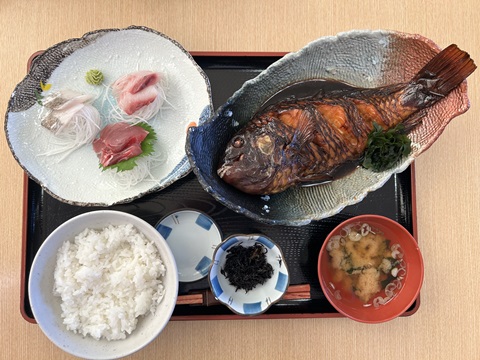 ブダイ煮つけ定食