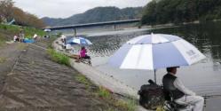 高滝湖へら釣り風景