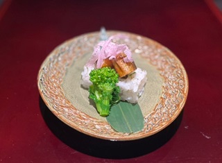 日本料理風の音のホンモロコ料理の画像