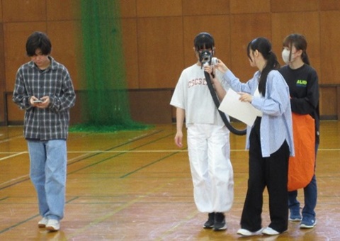 呼気を集める様子