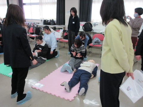 演習の様子（1人で搬送）の画像