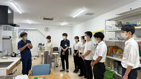 さんむ医療センターの見学（リハビリ（作業療法）室）