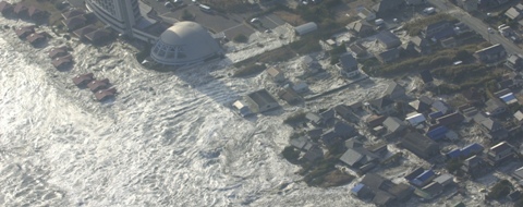 旭市沿岸を襲う東日本大震災の津波
