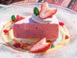 いちごのセミフレット