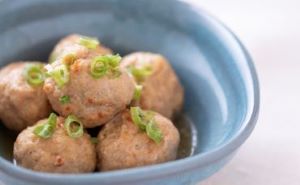 有限会社ミスズの柏幻霜ポーク肉団子