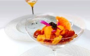 テガーレの人参とウニのコンソメジュレ