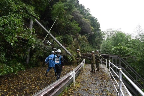 自衛隊
