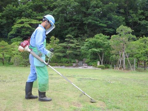 刈払機取扱作業者安全衛生教育