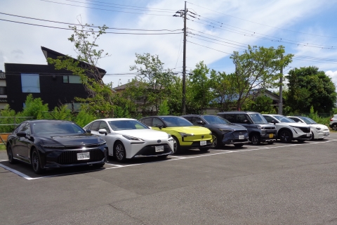 協力車をズラッと並べた