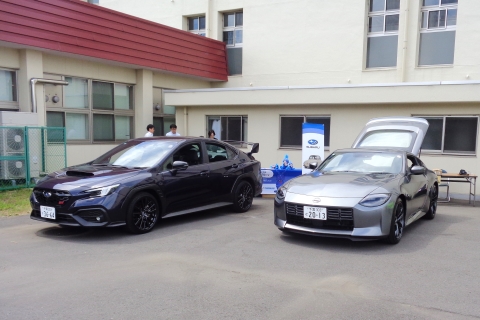 ちょっとカッコイイ車にも来ていただきました