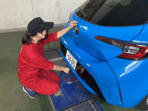 車両後部の中心位置の確認