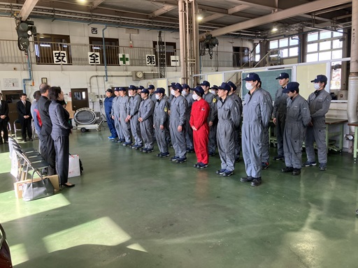 実習場に集合