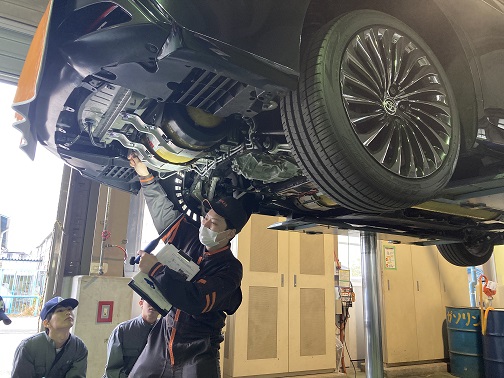 車両の下回りの説明