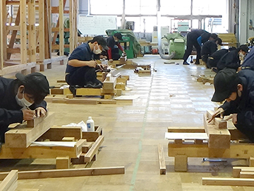技能検定試験に向けた練習風景