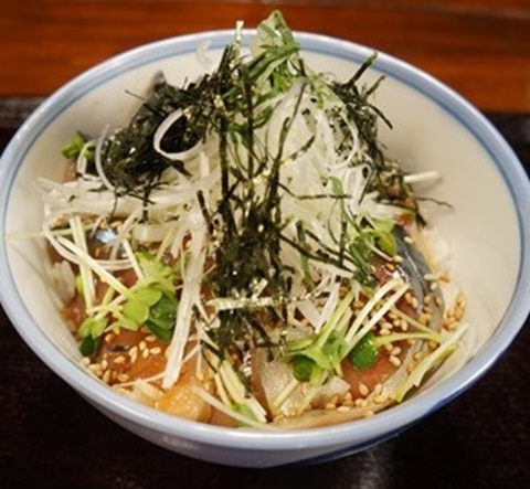 極上さば漬丼定食の画像