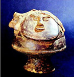 良文貝塚の香炉形顔面付土器