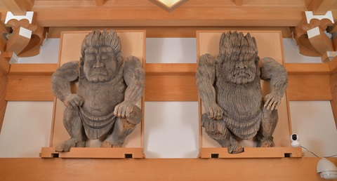 鏡忍寺力士像（武志伊八郎信由関連作品）