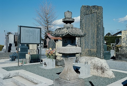 初代松本幸四郎墓