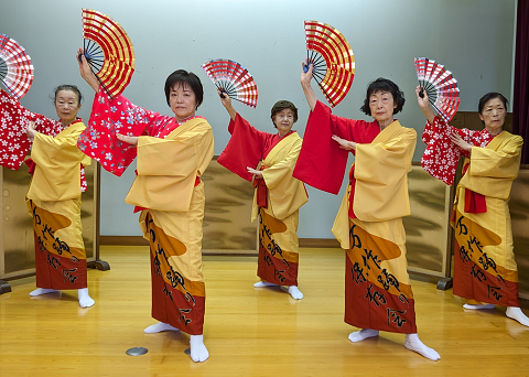 松戸の万作踊りの写真