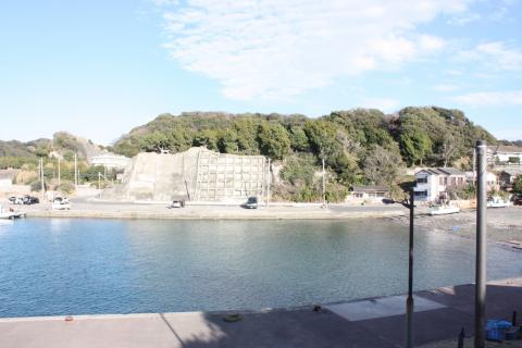 岡本城跡全景