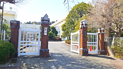 千葉県立東金高等学校正門の画像