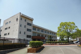 県立犢橋高等学校