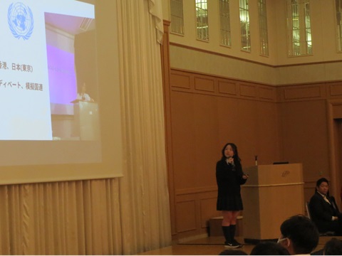 市川高校の方が留学体験を話している画像