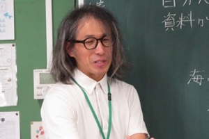 柏市立柏第一小学校、桑澤淳教諭の写真