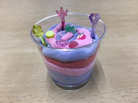 ブルーベリパフェの紙粘土作品