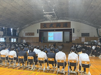 講演の様子の写真