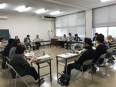 写真3.情報交換会の様子