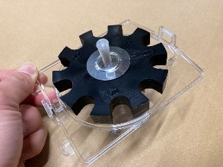 ユニット内の目皿