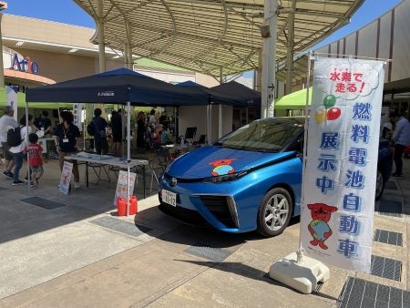 燃料電池自動車の写真