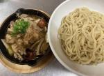 中華蕎麦　円雀 ラーメン屋さんの房総黒アヒージョつけめん仕立ての画像