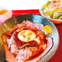 ローストビーフ丼(Felicia(フェリシア))
