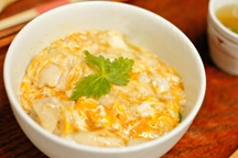 水郷どりの親子丼(水郷のとりやさん)