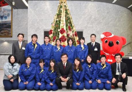 千葉県庁クリスマスツリー点灯式集合写真