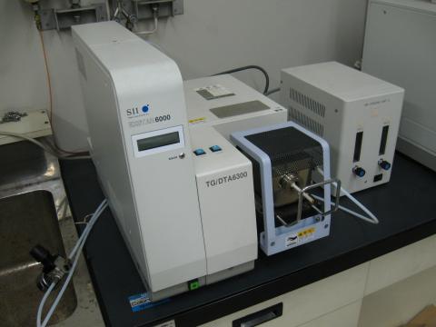 主要設備（熱分析装置（EXSTAR6000））：産業支援技術研究所・加曽利庁舎
