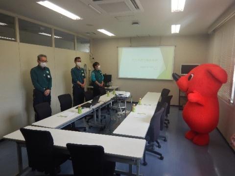 事業所内でご挨拶