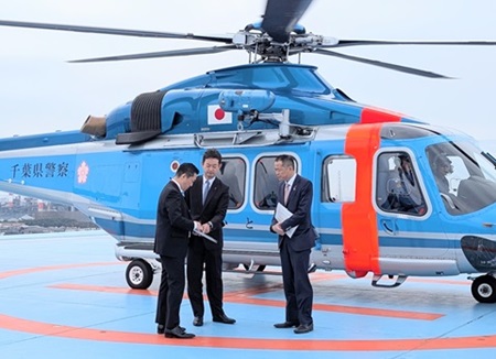 知事視察（離陸時）