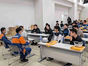座談会